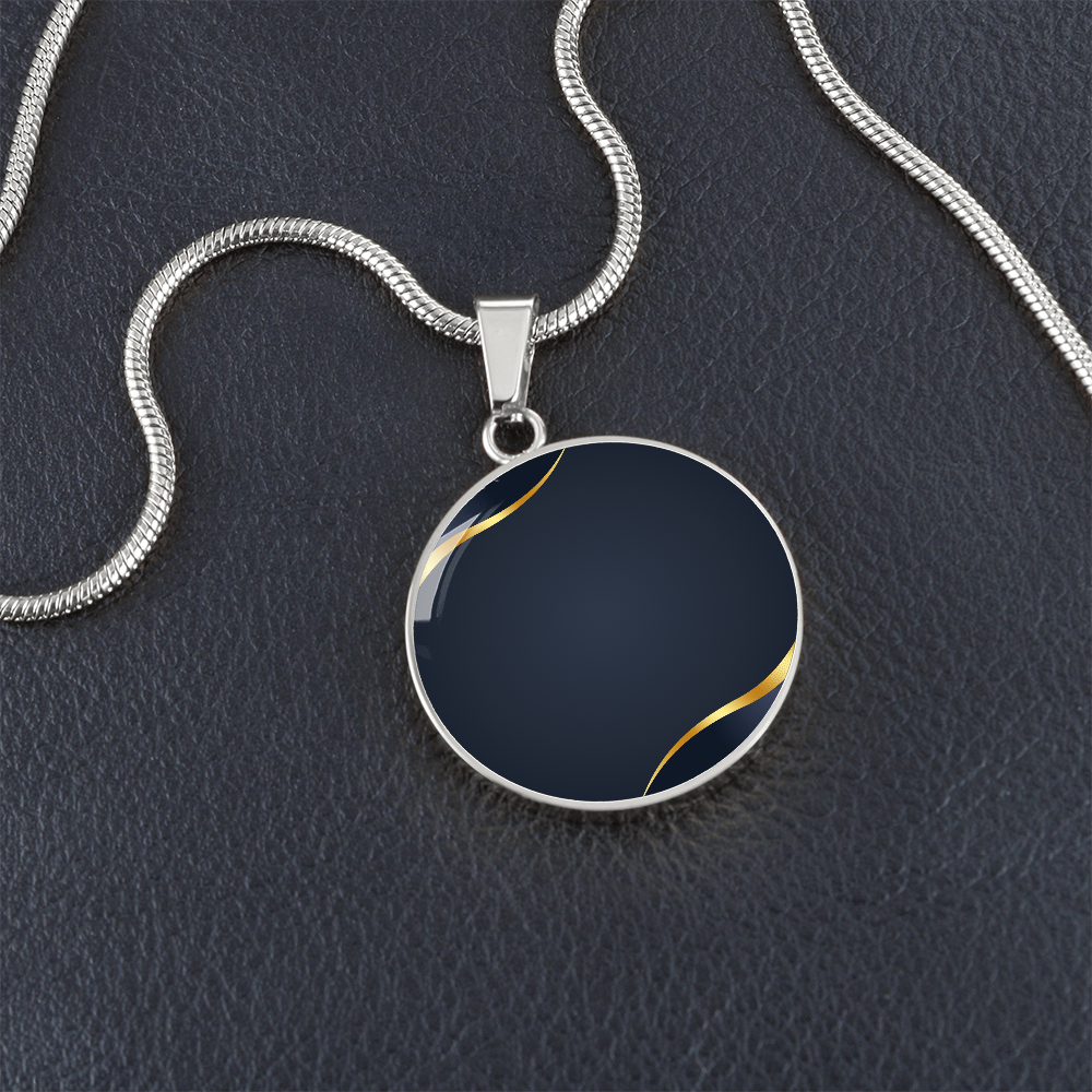 luxury graphig circle necklace