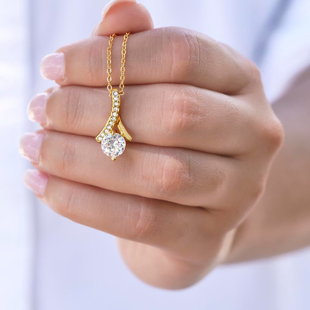 alluring beauty necklace