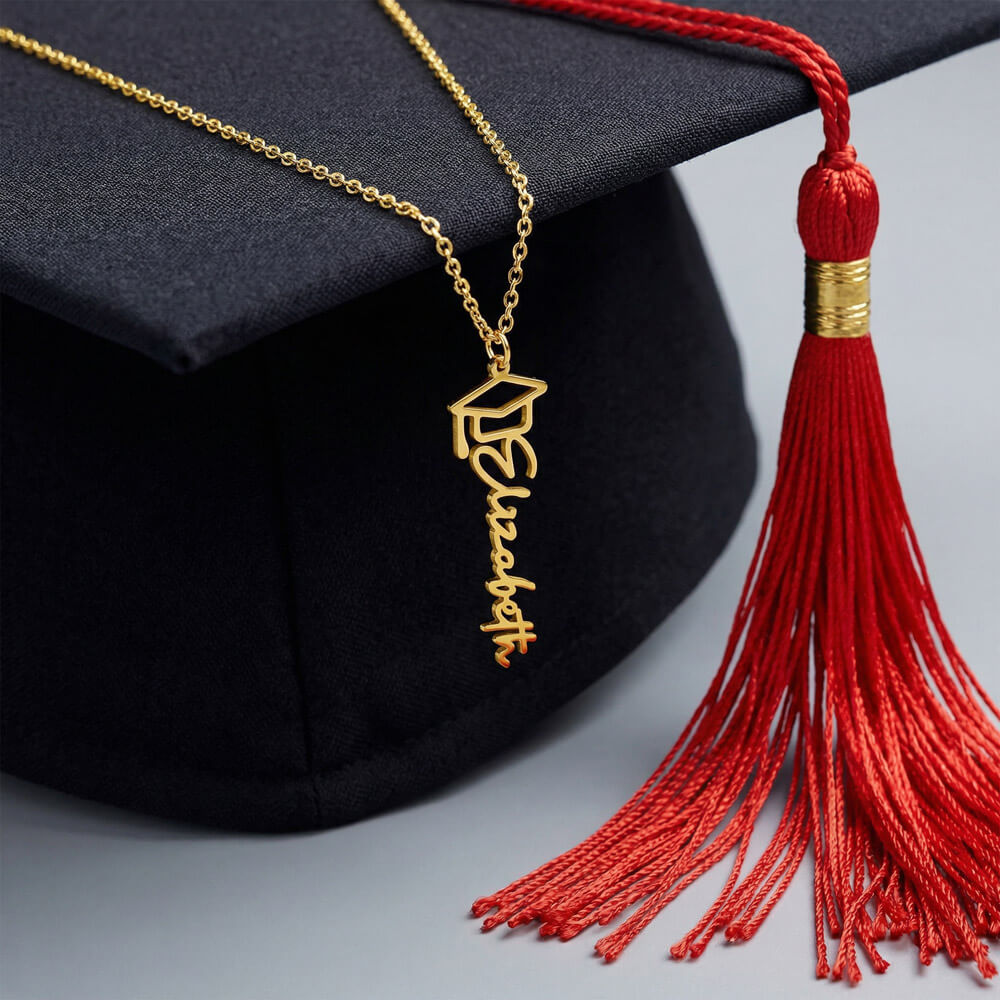 graduation cap necklace ( no MC )