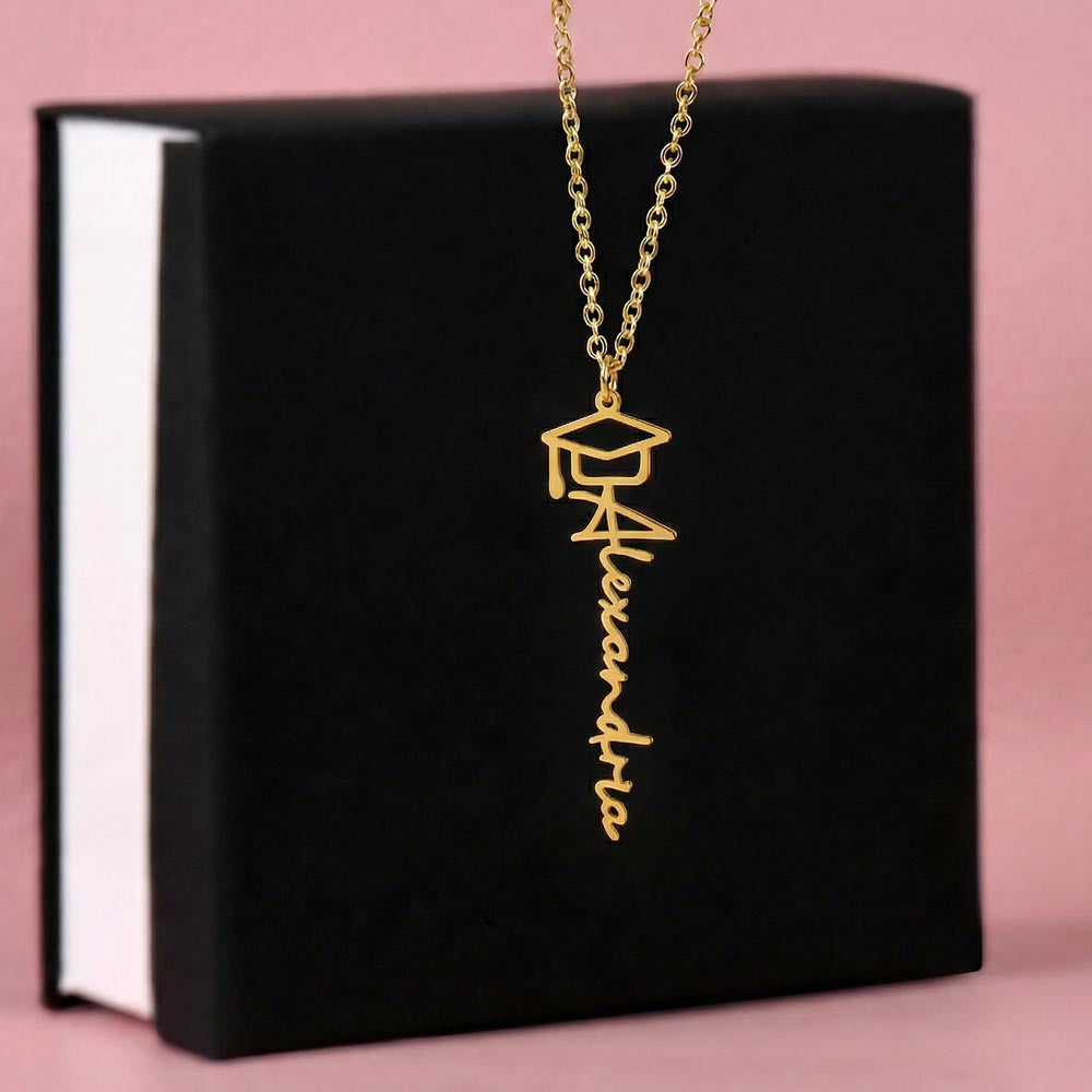 graduation cap necklace ( no MC )